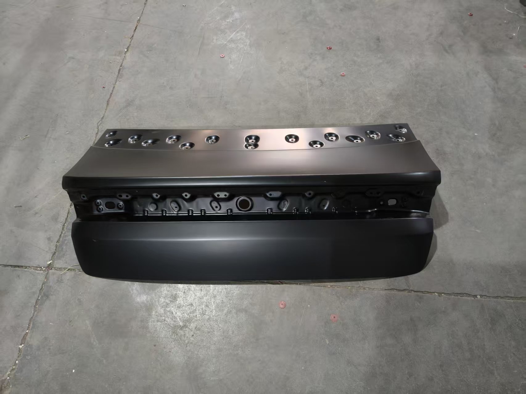 KIA K4 24 Acél csomagtérfedél
